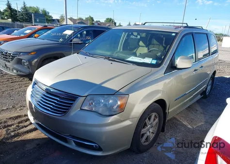 2011 Chrysler Town & Country Touring из США, поврежденный, VIN 2A4RR5DG5BR615227